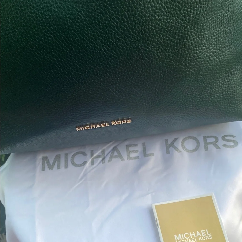 💚💚Michael Kors gorgeous Sienna 🍏🍏💚convertible shoulder bag - Picture 9 of 17